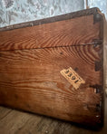 Charger l'image dans la visionneuse de la galerie, Coffre en bois