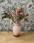 Charger l'image dans la visionneuse de la galerie, Vase en opaline rose