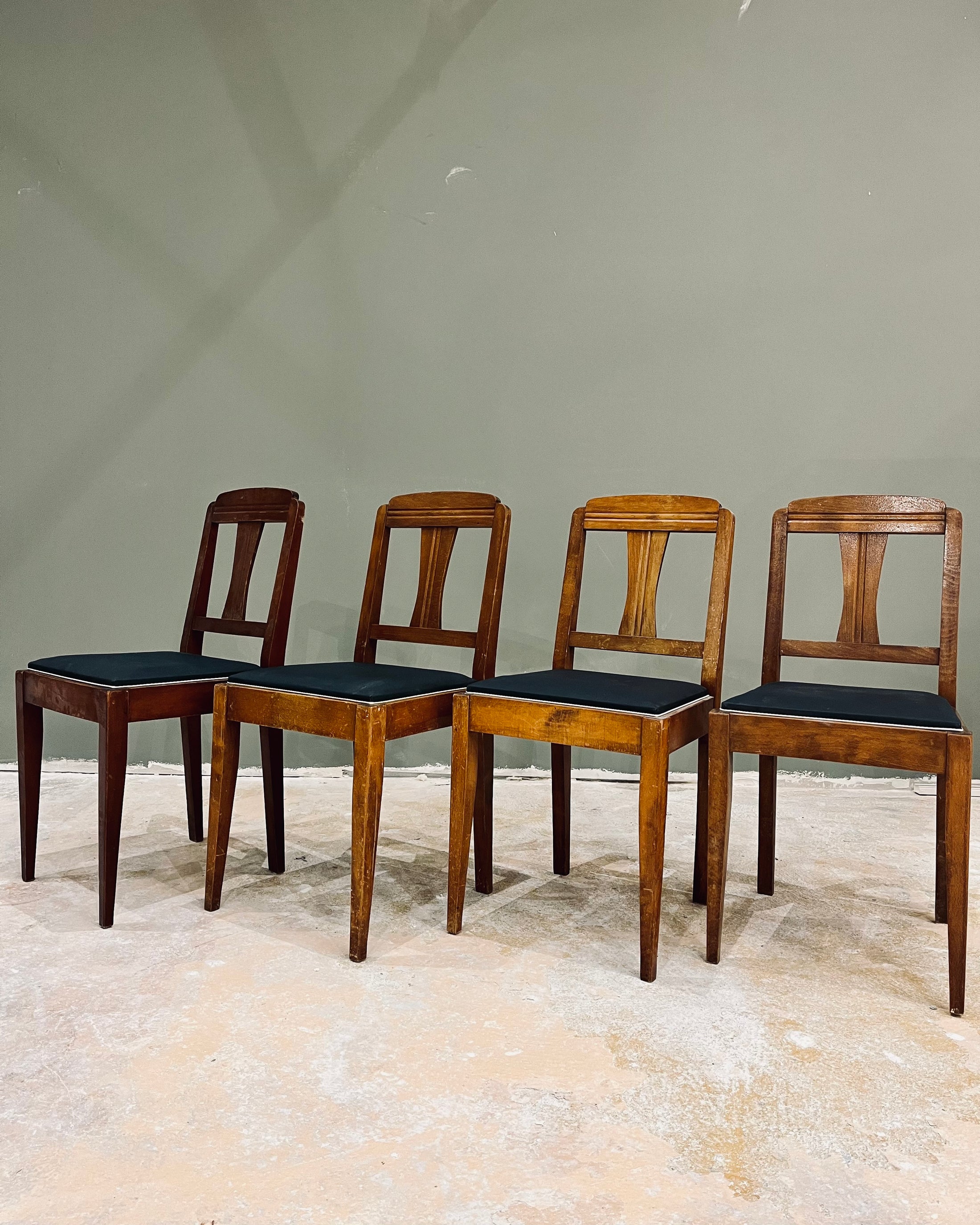 Série de quatre chaises Art Déco