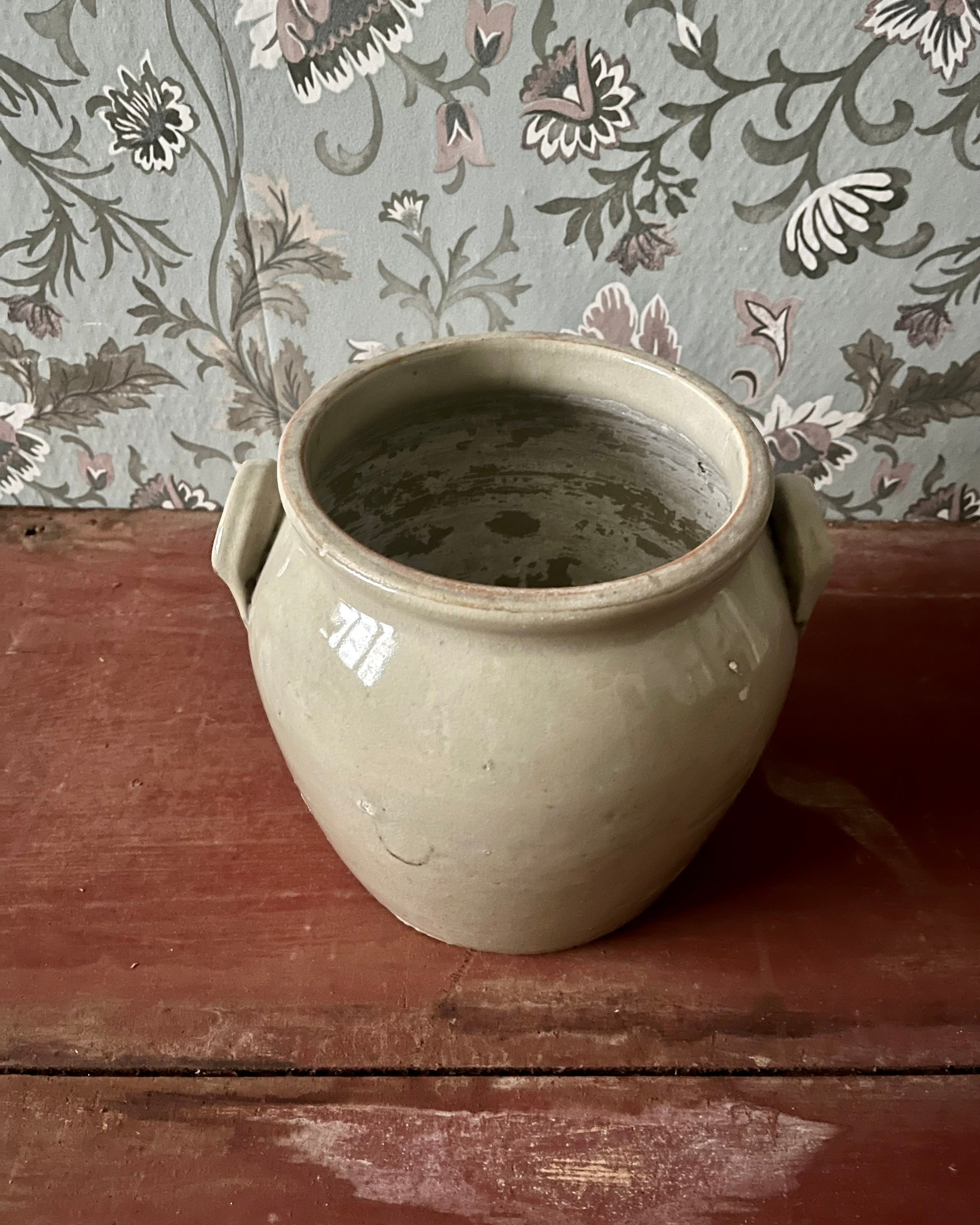 Vase en grès vernissé gris