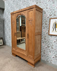 Charger l'image dans la visionneuse de la galerie, Armoire Art Déco en chêne