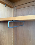 Charger l'image dans la visionneuse de la galerie, Armoire Art Déco en chêne avec penderie
