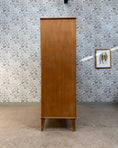Charger l'image dans la visionneuse de la galerie, Armoire vintage avec penderie