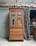 Charger l'image dans la visionneuse de la galerie, Armoire ancienne Louis-Philippe en pin massif