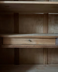 Charger l'image dans la visionneuse de la galerie, Armoire Art Déco trois portes en chêne