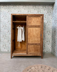 Charger l'image dans la visionneuse de la galerie, Armoire parisienne à portes coulissantes avec penderie