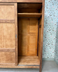 Charger l'image dans la visionneuse de la galerie, Armoire parisienne à portes coulissantes avec penderie