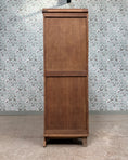 Charger l'image dans la visionneuse de la galerie, Armoire parisienne à trois portes coulissantes