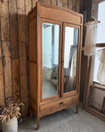 Charger l'image dans la visionneuse de la galerie, Armoire parisienne Art Déco en chêne