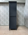 Charger l'image dans la visionneuse de la galerie, Grande armoire parisienne noire