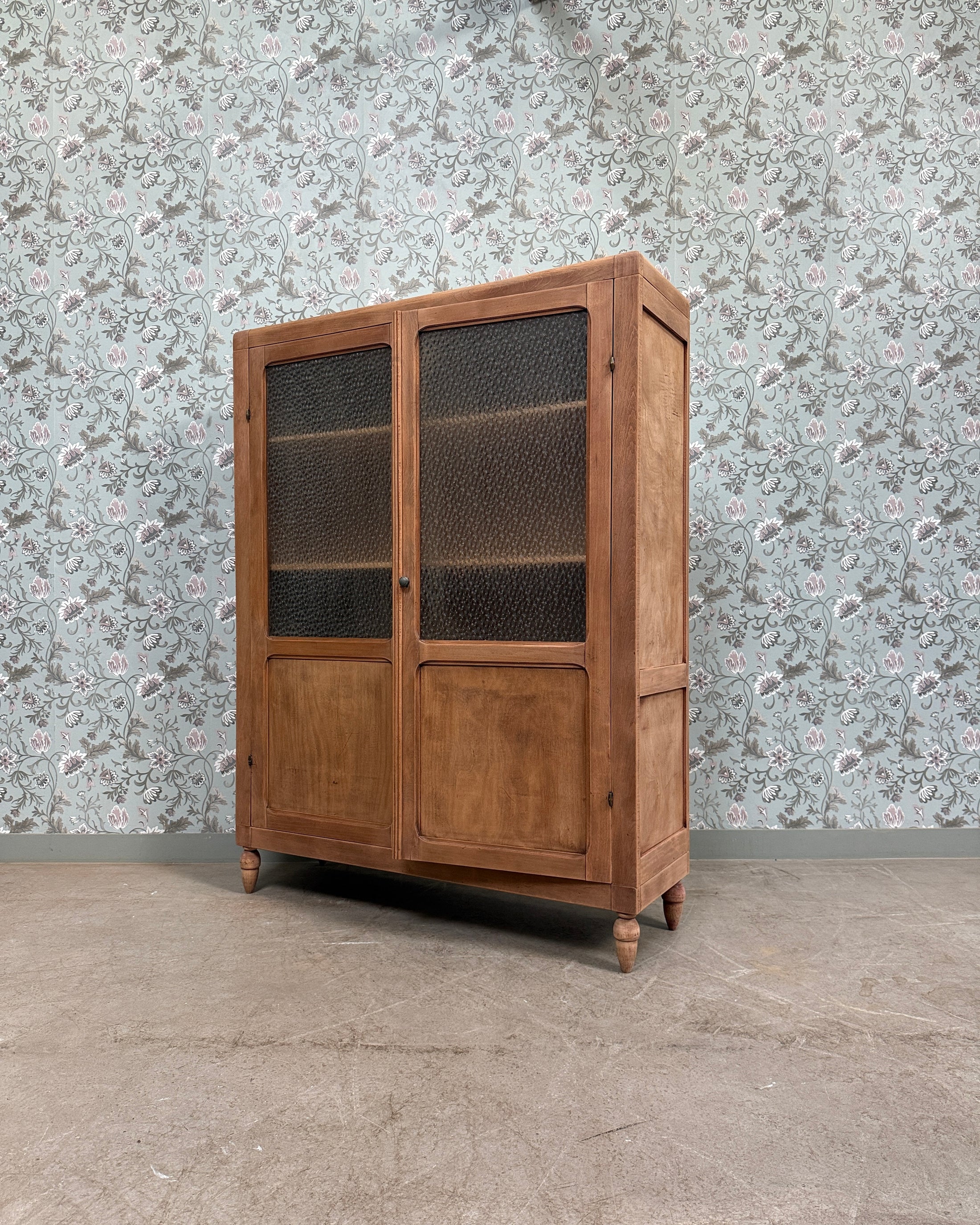 Armoire vitrée vintage