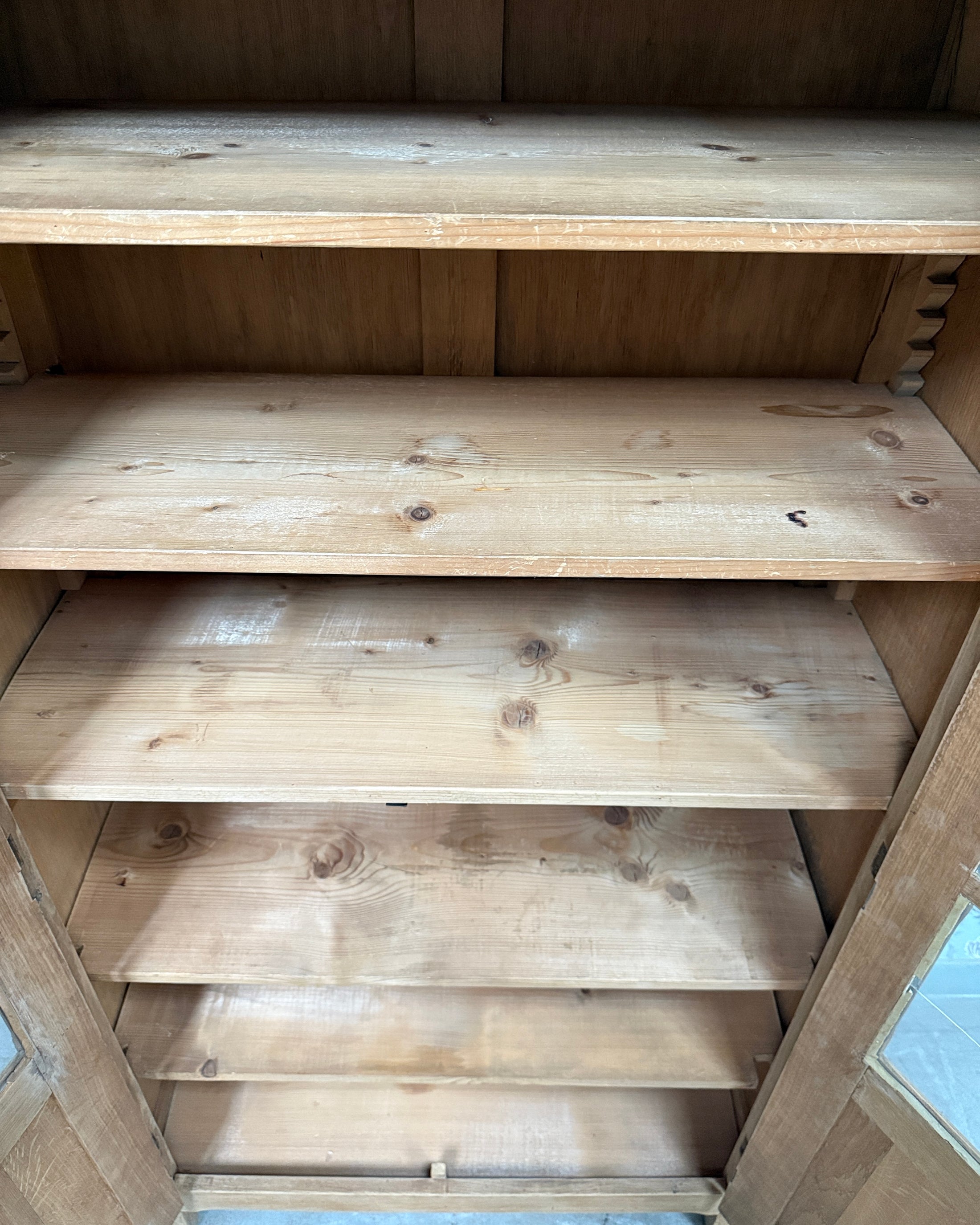 Bibliothèque vitrée en chêne