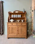 Charger l'image dans la visionneuse de la galerie, Buffet Saint Hubert en chêne