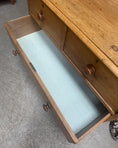 Charger l'image dans la visionneuse de la galerie, Commode anglaise en pin