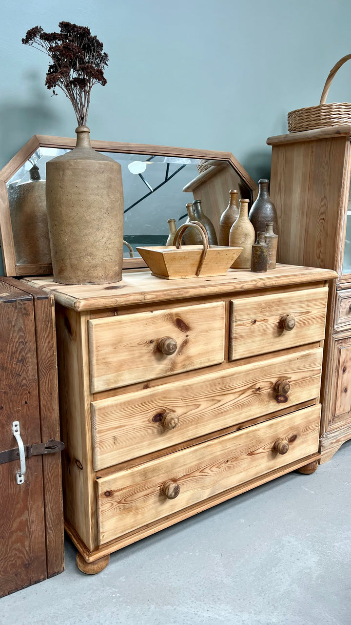 Commode anglaise ancienne