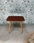Charger l'image dans la visionneuse de la galerie, Table d’appoint 70s en bois