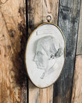 Charger l'image dans la visionneuse de la galerie, Portrait ancien en plâtre moulé