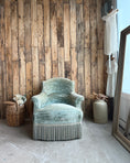 Charger l'image dans la visionneuse de la galerie, Fauteuil crapaud en velours vert