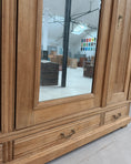 Charger l'image dans la visionneuse de la galerie, Grande armoire Art Déco en chêne