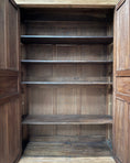 Charger l'image dans la visionneuse de la galerie, Grande armoire parisienne en bois naturel