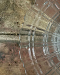 Charger l'image dans la visionneuse de la galerie, Plat à tarte sur pied en verre