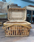 Charger l'image dans la visionneuse de la galerie, Panier de pique-nique vintage