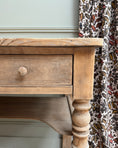Charger l'image dans la visionneuse de la galerie, Petite console ancienne de ferme