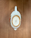 Charger l'image dans la visionneuse de la galerie, Saucière vintage en porcelaine fine Gien