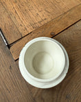 Charger l'image dans la visionneuse de la galerie, Sucrier vintage en porcelaine fine Gien