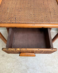 Charger l'image dans la visionneuse de la galerie, Table de chevet vintage en rotin