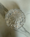 Charger l'image dans la visionneuse de la galerie, Vase boule en cristal taillé