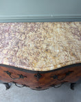 Charger l'image dans la visionneuse de la galerie, Commode sauteuse Louis XV