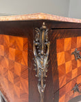 Charger l'image dans la visionneuse de la galerie, Commode sauteuse Louis XV