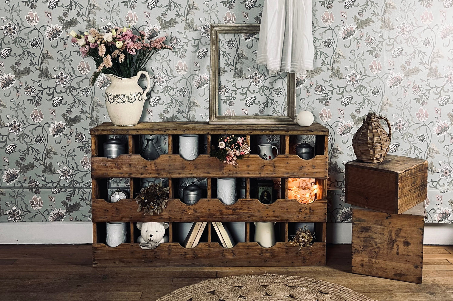 Guide des brocantes en ligne : où et comment chiner des meubles anciens sur Internet