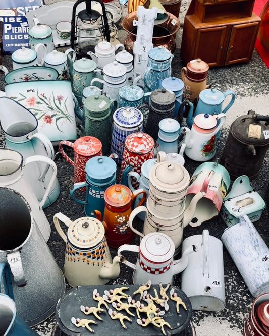 Quelle est la différence entre vide-grenier, brocante et antiquité ?