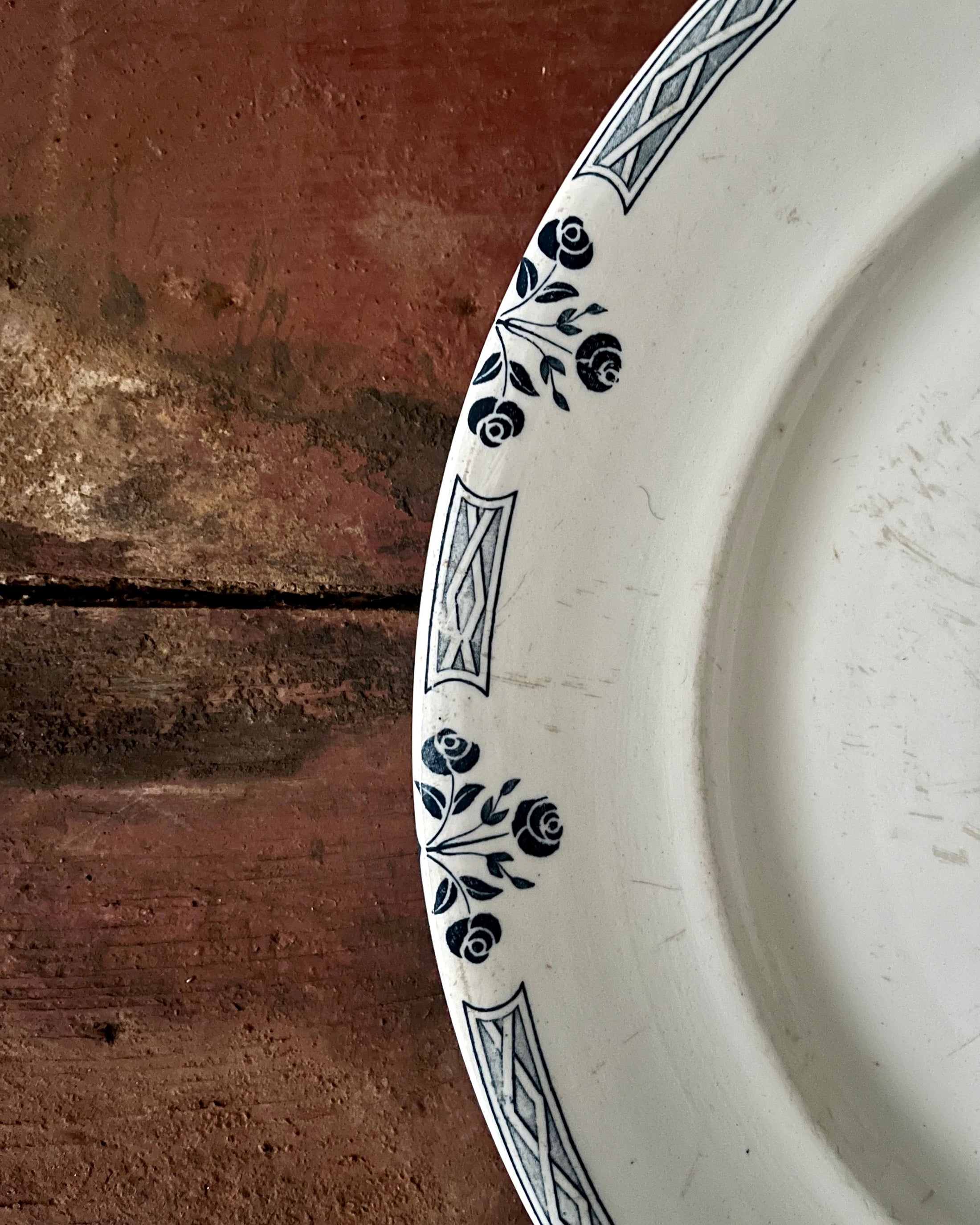 Plat rond plat terre de fer Art Déco