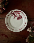 Charger l'image dans la visionneuse de la galerie, Série de 9 assiettes plates terre de fer dépareillées
