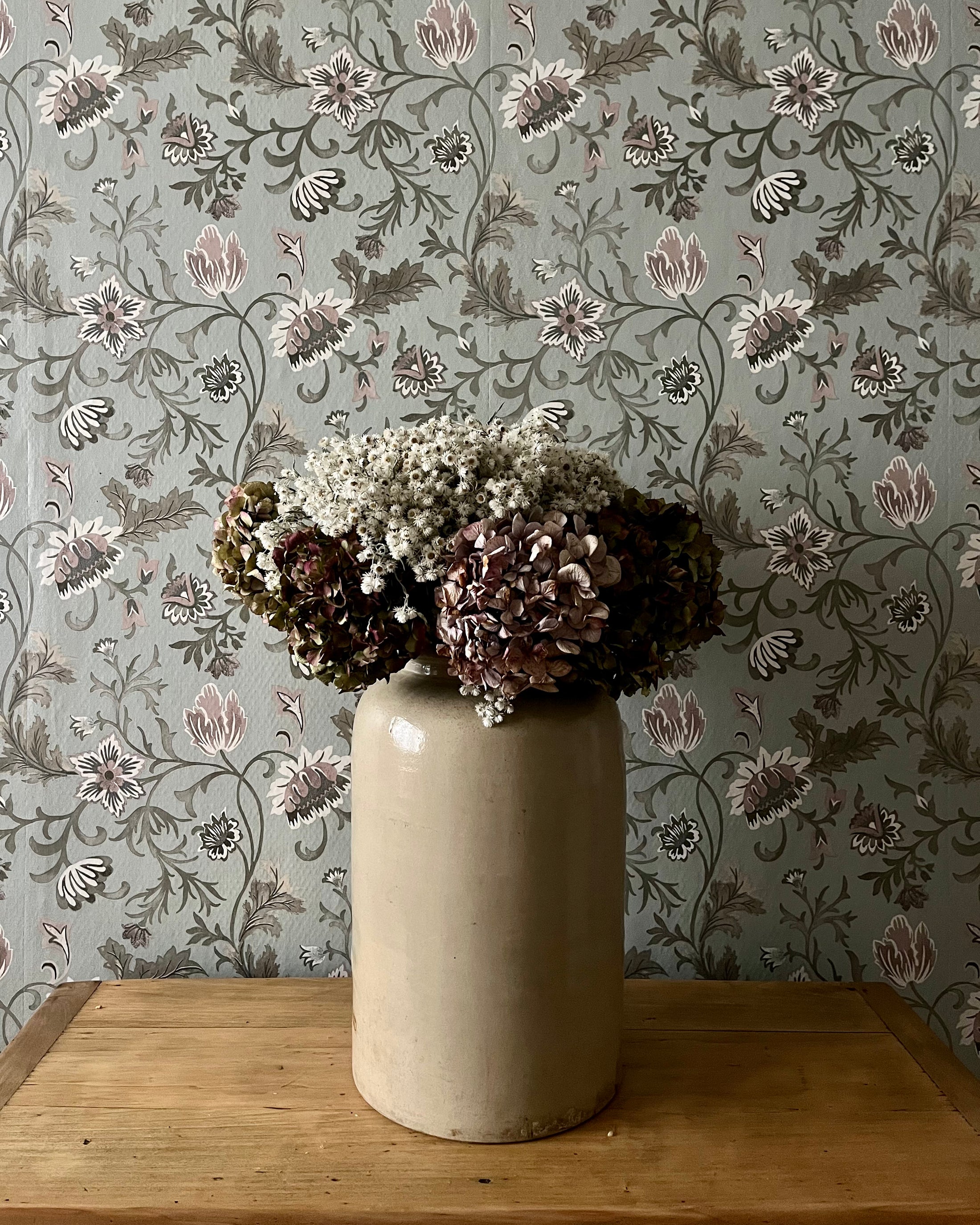 Grand vase en grès émaillé gris
