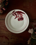 Charger l'image dans la visionneuse de la galerie, Série de 9 assiettes plates terre de fer dépareillées
