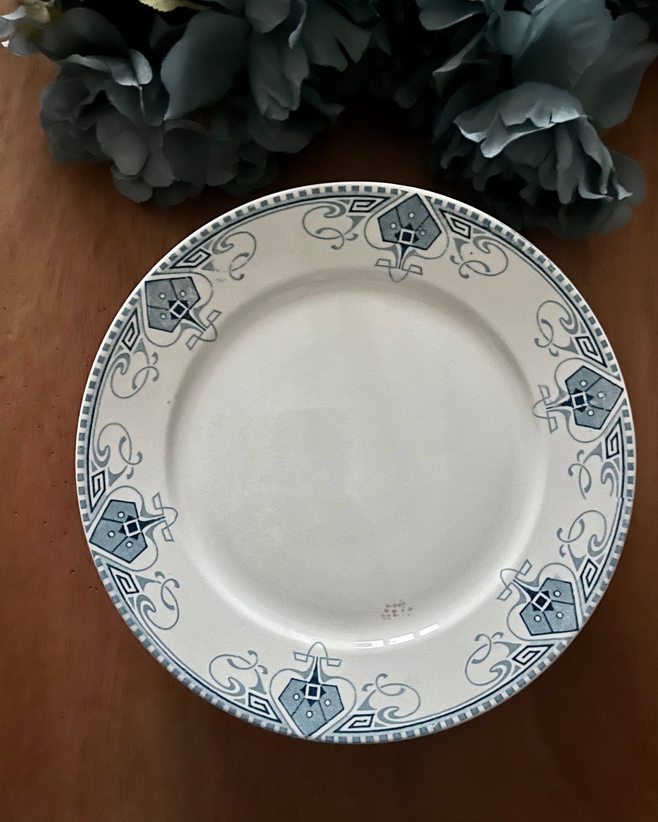 11 assiettes plates Sarreguemines