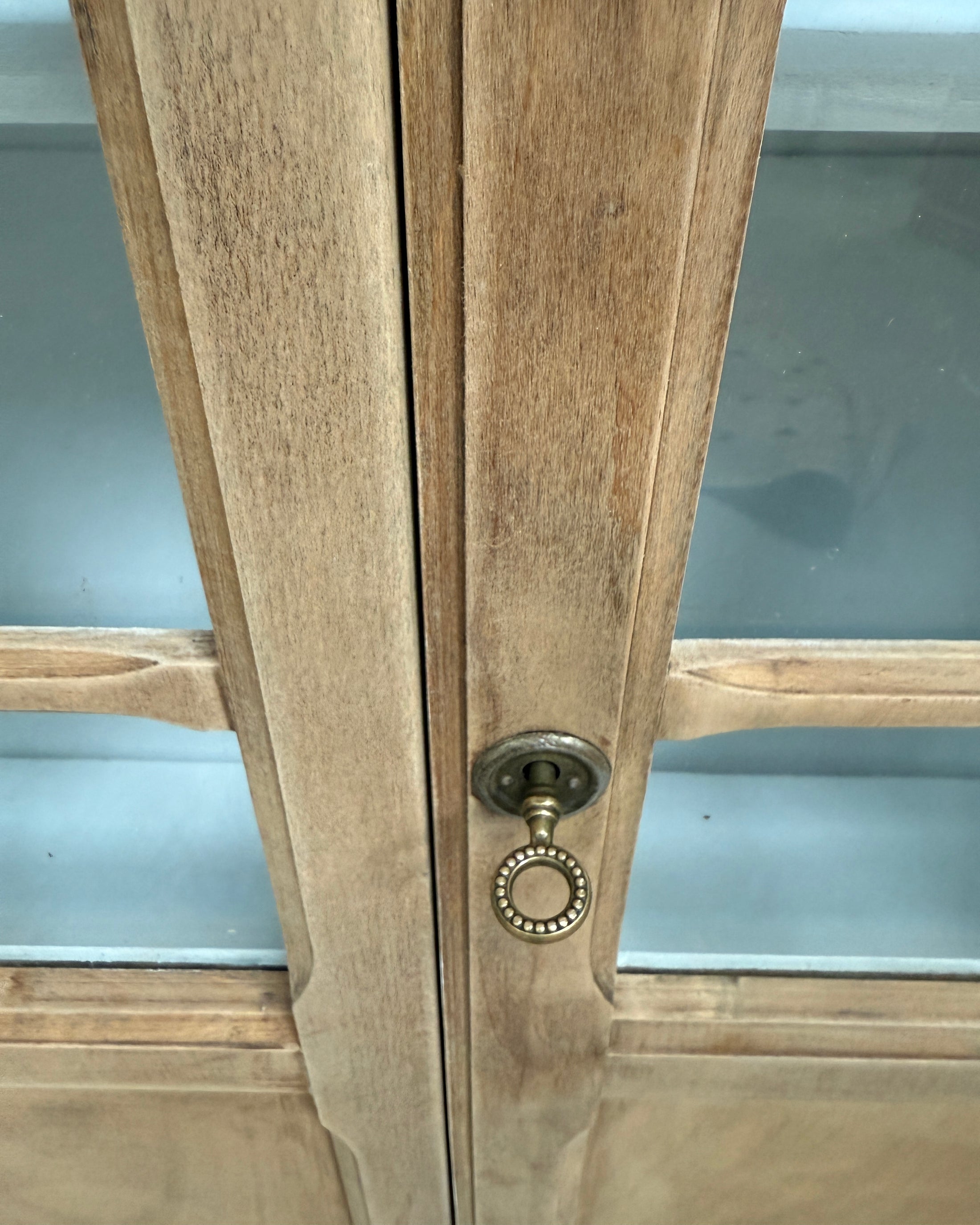 Vitrine parisienne à croisillons