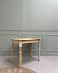 Charger l'image dans la visionneuse de la galerie, Table d’appoint / Bureau enfant
