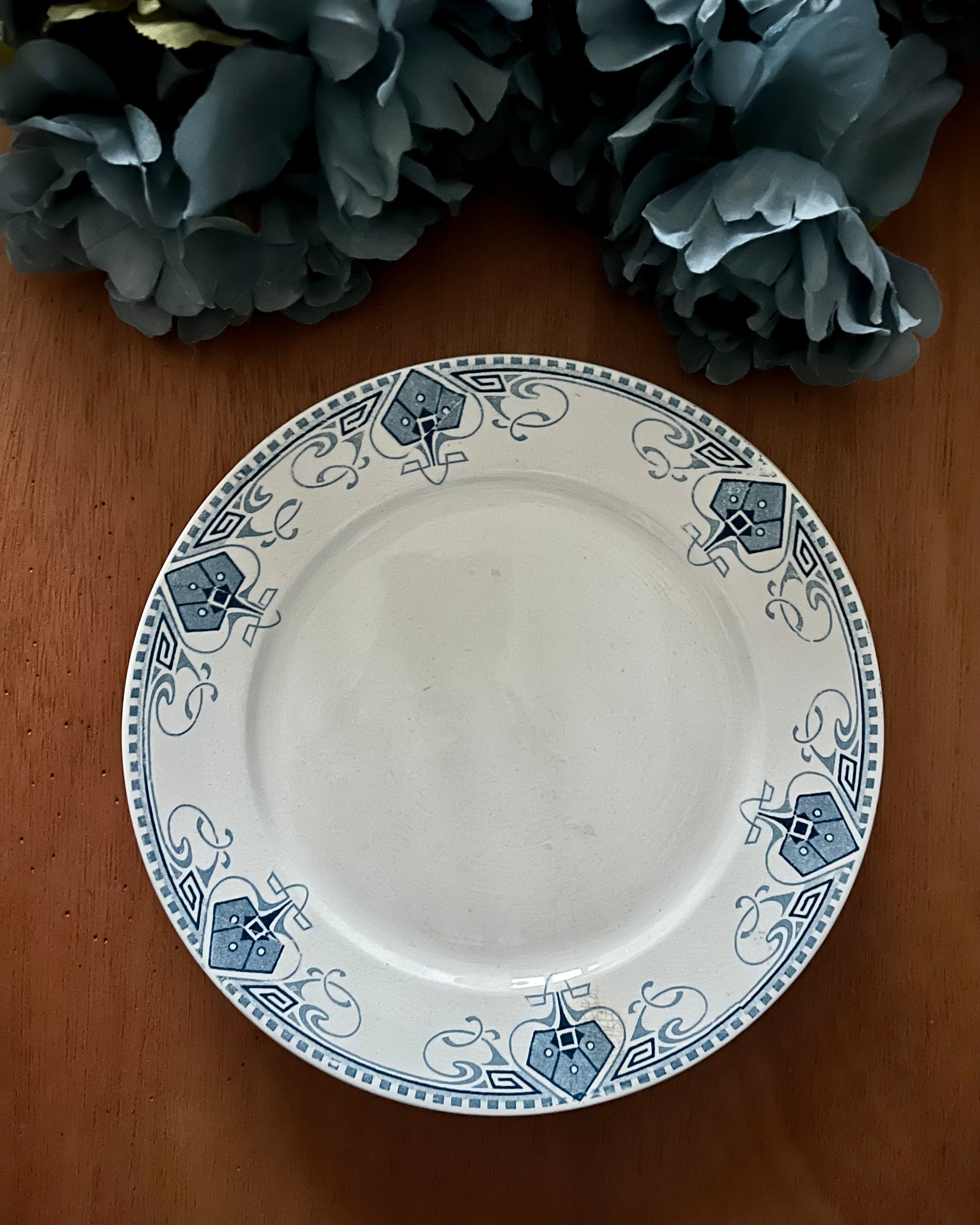 11 assiettes plates Sarreguemines