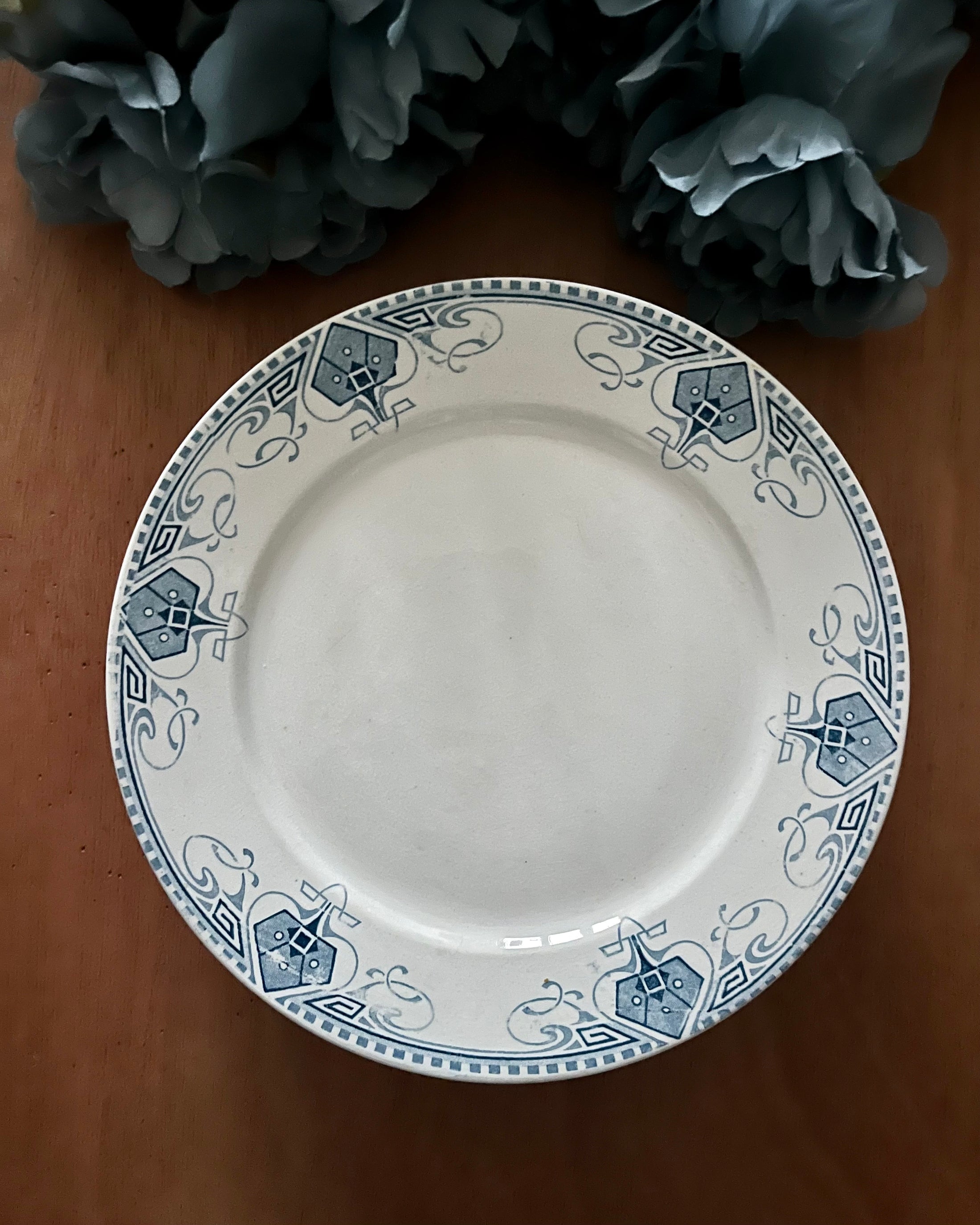 11 assiettes plates Sarreguemines