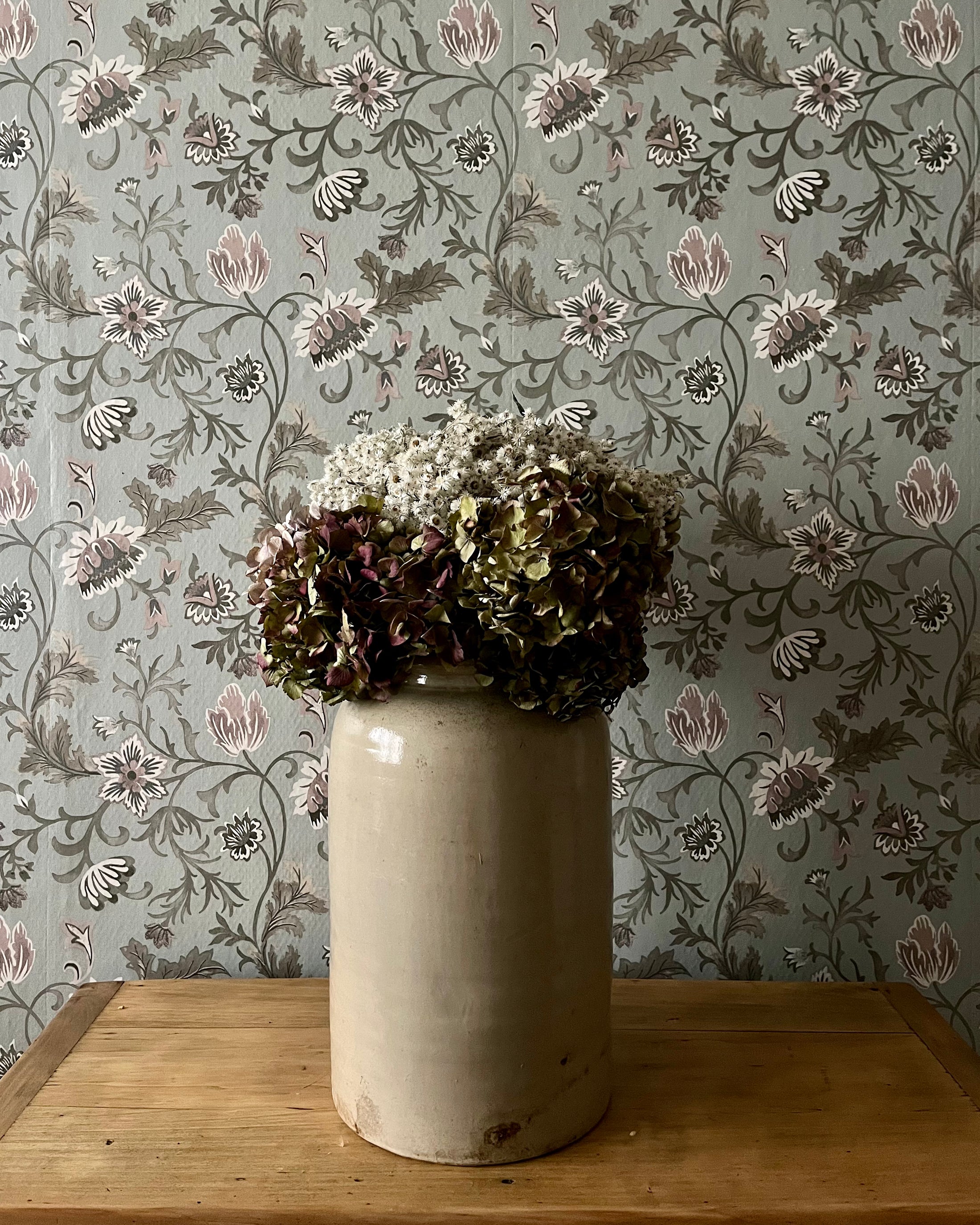 Grand vase en grès émaillé gris