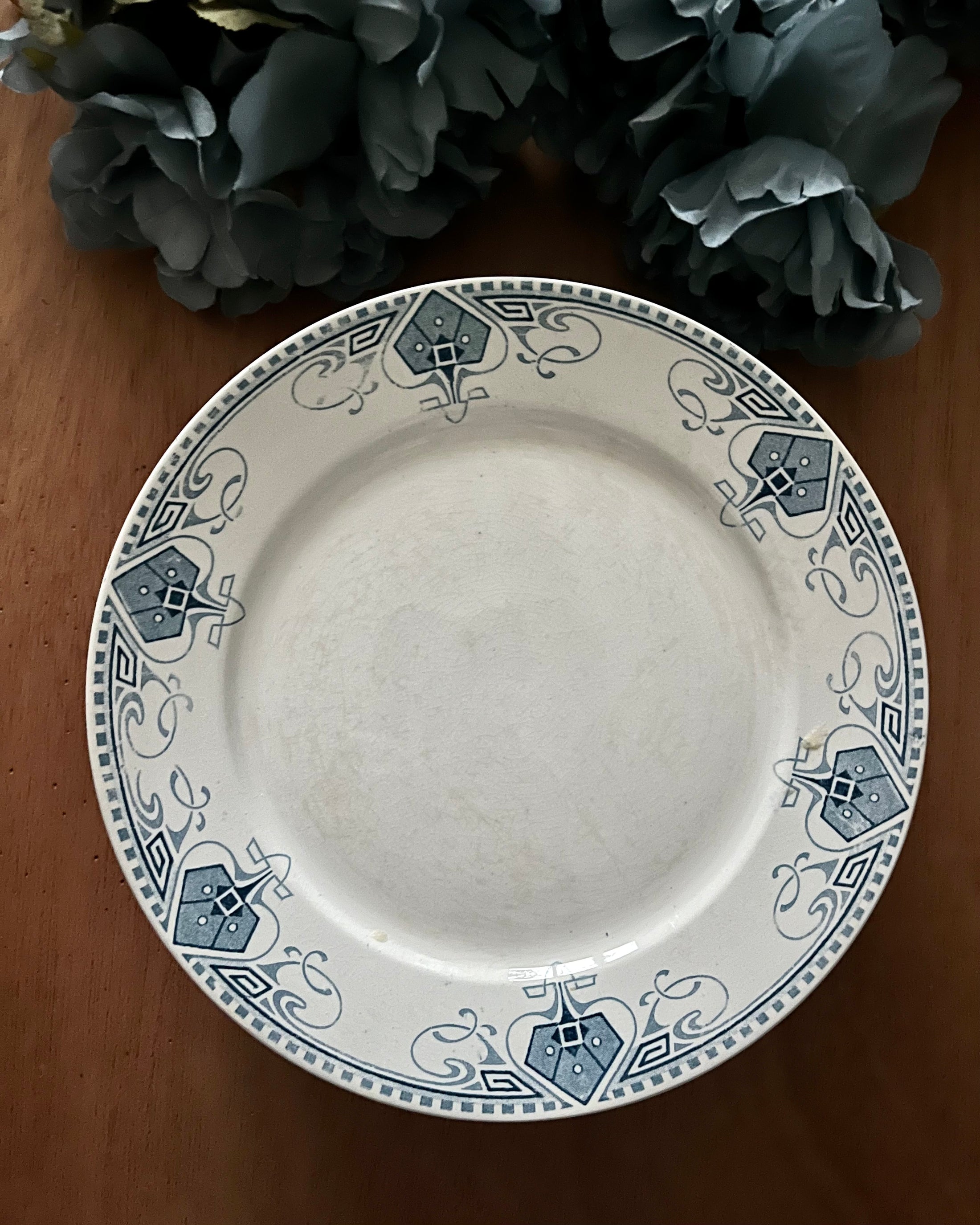 11 assiettes plates Sarreguemines