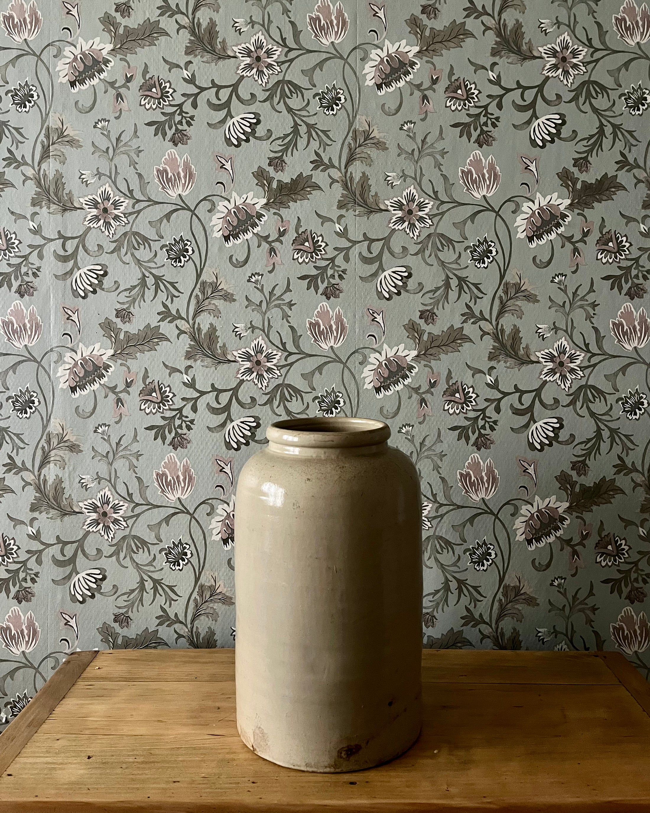 Grand vase en grès émaillé gris