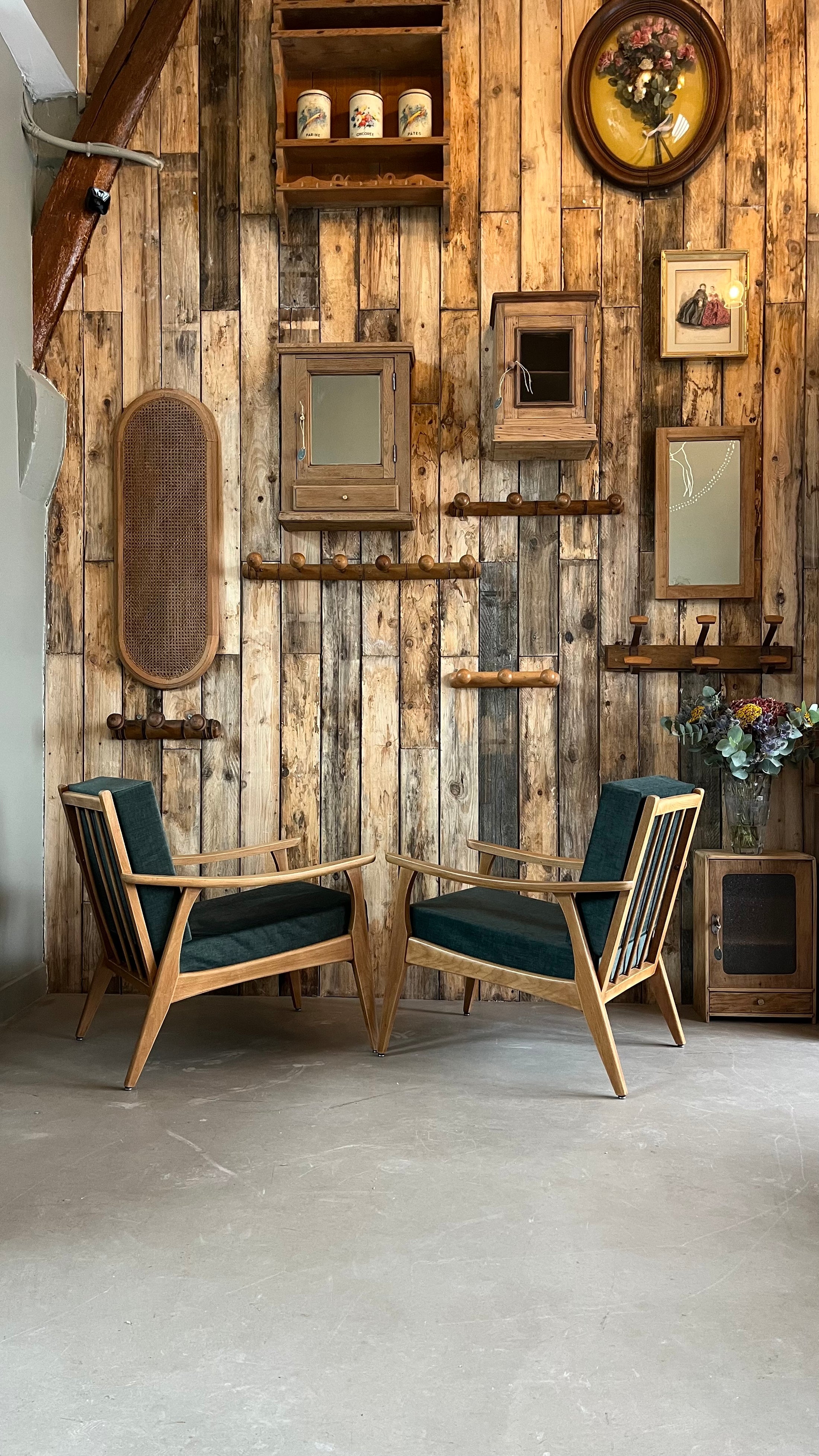Paire de fauteuils scandinaves