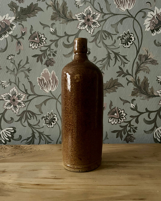Bouteille en grès émaillé marron