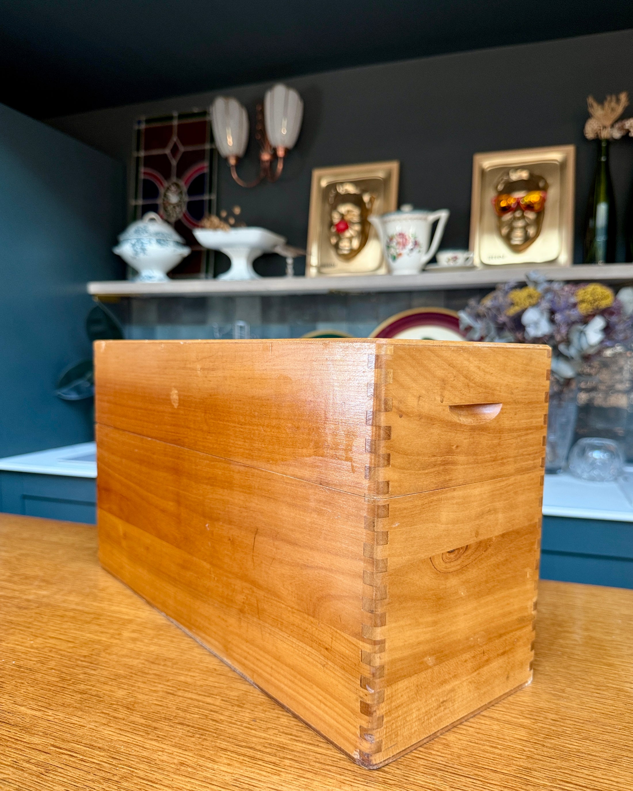 Ancienne boîte à fiches en bois